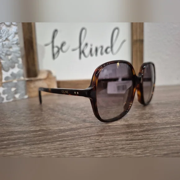 CELINE Sunglasses, CL40244U, 56-18 135, Authentic - Picture 5 of 10